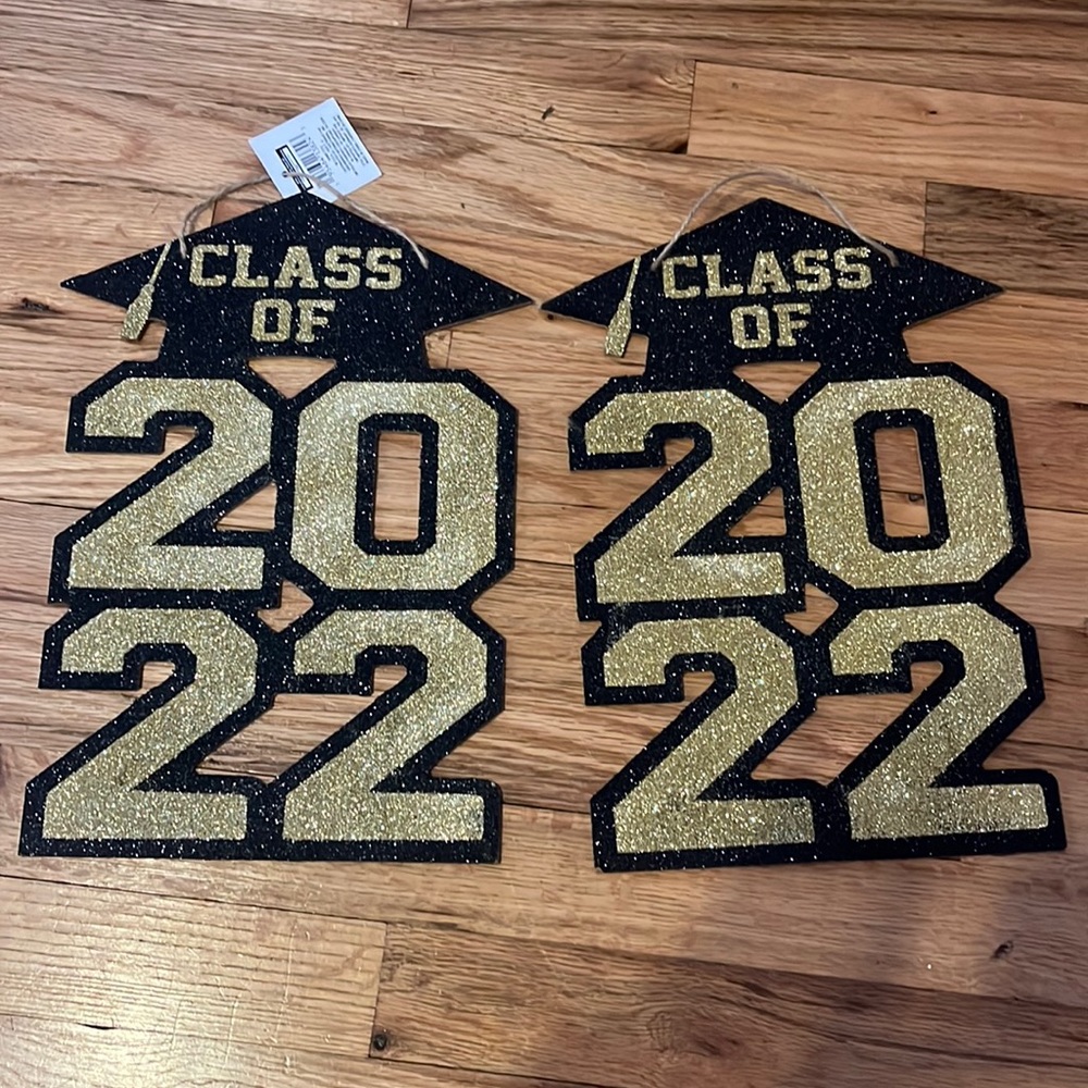 Class of 2022 Signs